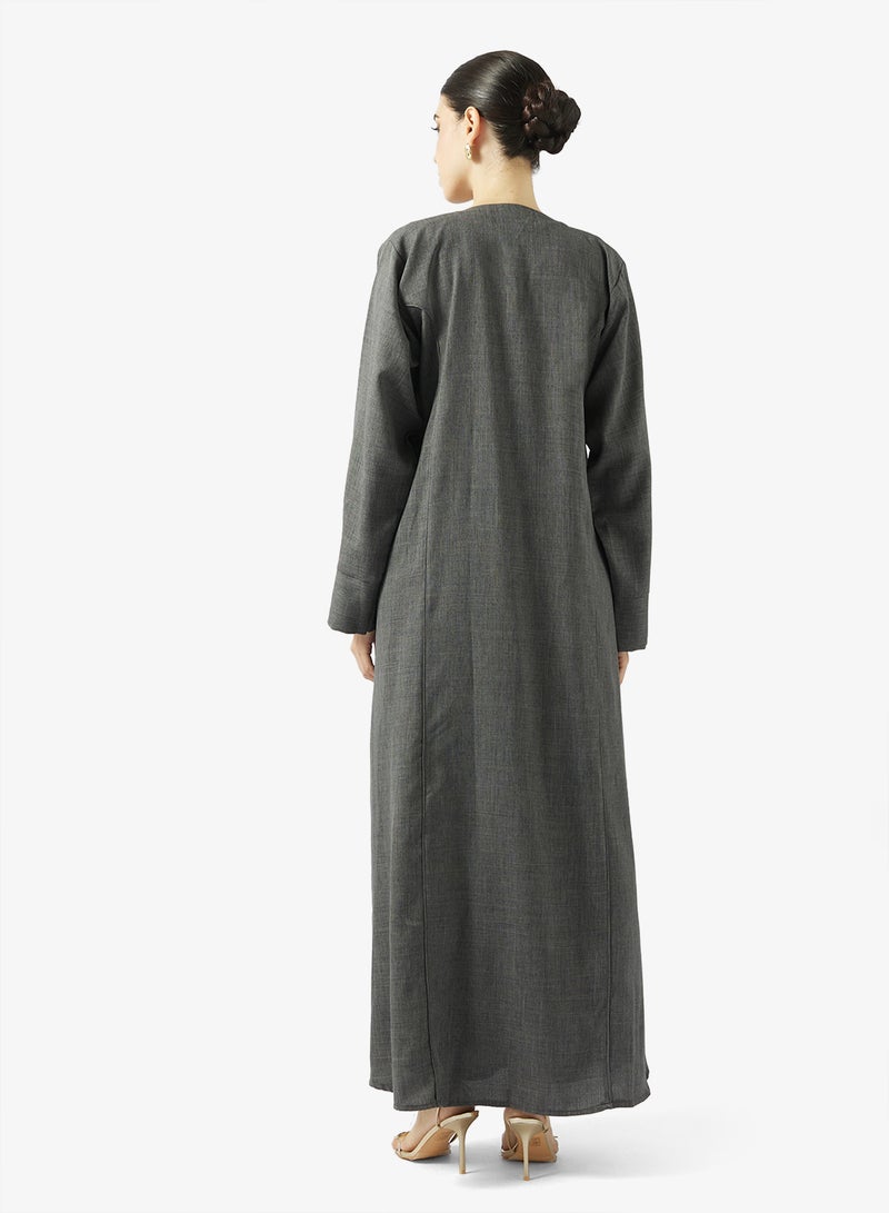 هيا كلوزيت عباية مفتوحة مطرزة بالزهور بياقة على شكل حرف - Image 2